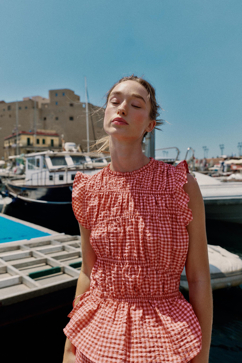 ZARA ТОП В КЛЕТКУ ВИШИ С РЮШАМИ, БЕЛЫЙ/КРАСНЫЙ
