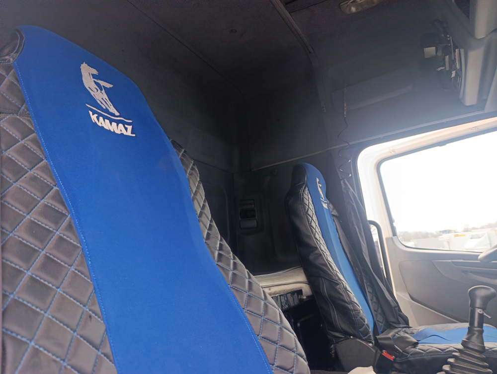 КамАЗ 5490 4x2 Седельный тягач 5490-095-68 (Дизельный, 12,0 л, 428 л.с., МТ)