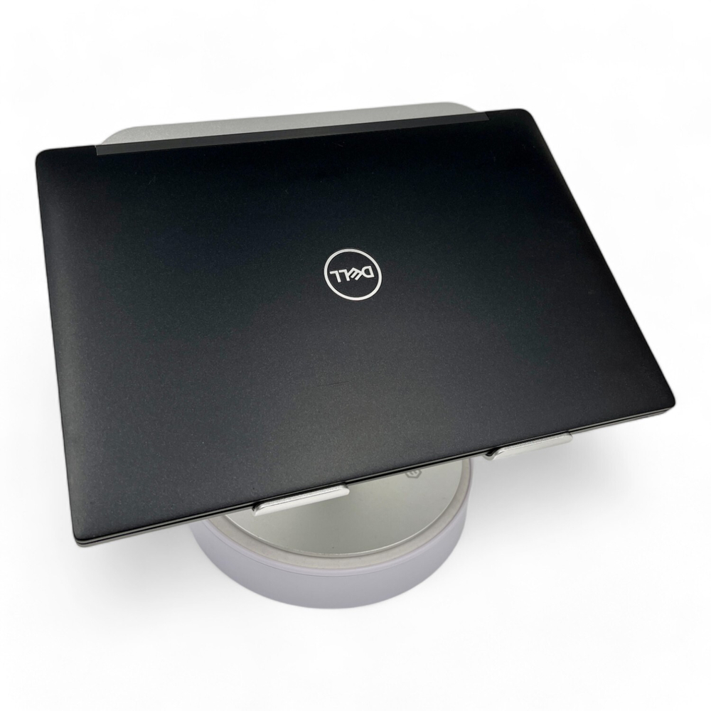 Latitude 7390