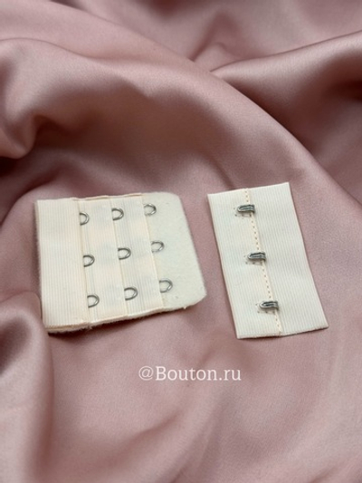 Застежка для бюстгальтера светло-бежевая 3 ряда 9 петель 3 крючка 5х5,5 см