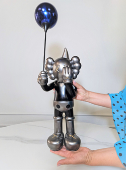 Фигурка Kaws Morty Smith with Balloon