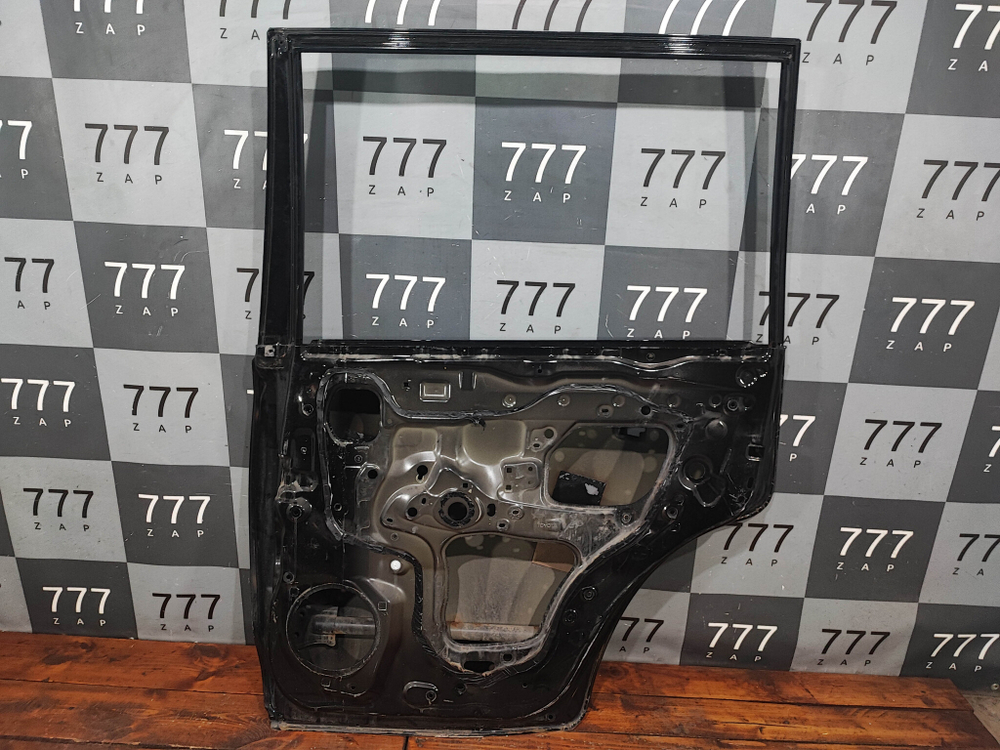Дверь задняя правая Toyota Land Cruiser 200 15-21 Б/У Оригинал 6700360560