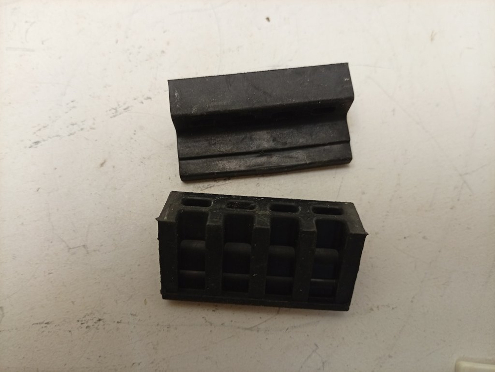 GV53311 ктп5 Пластиковые элементы посудомоечной машины Gorenje б/у