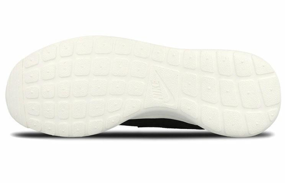 Кроссовки Nike Roshe One Retro