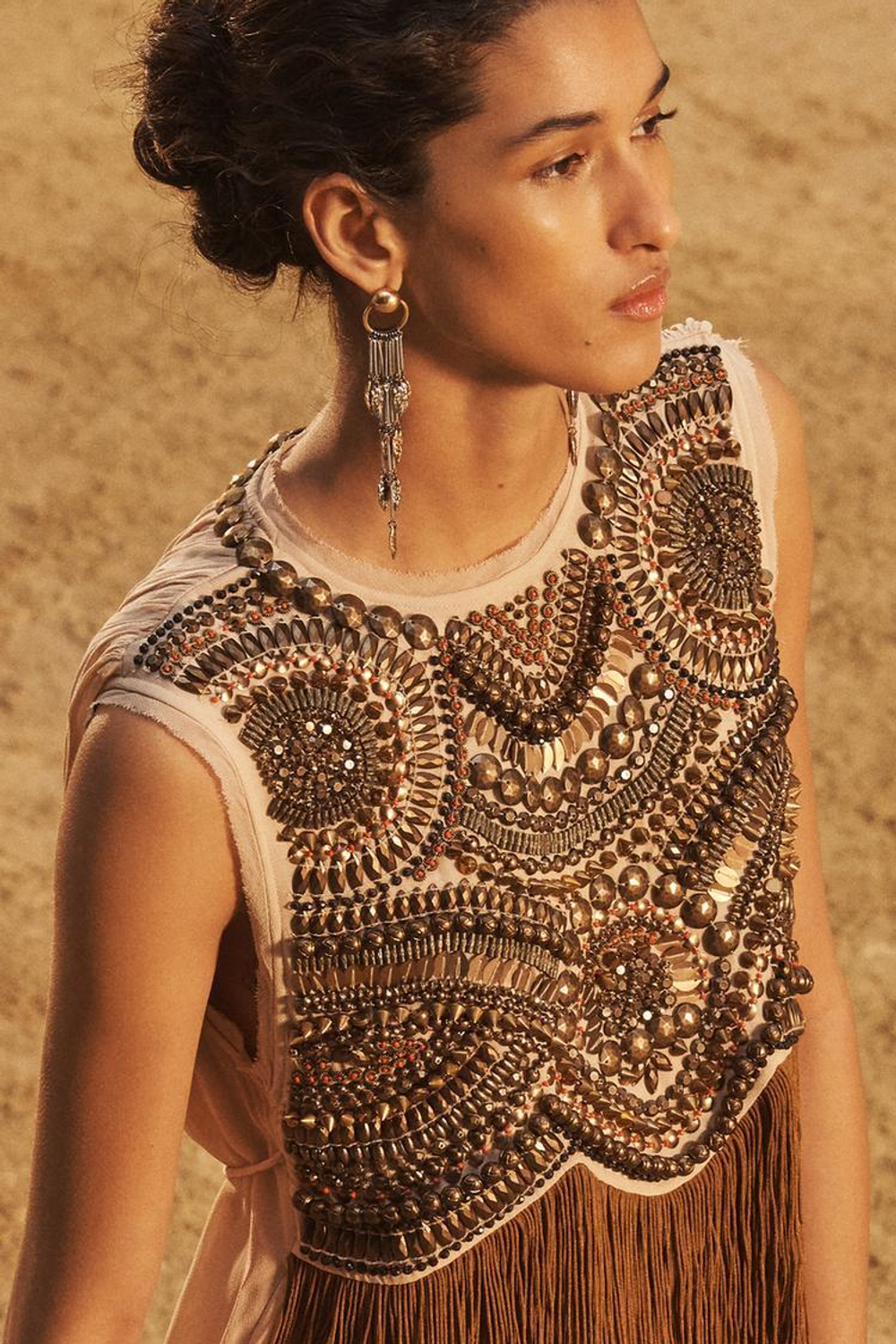 ZARA ТОП С ВЫШИВКОЙ И БАХРОМОЙ, ЦВЕТ ВЕРБЛЮЖЬЕЙ ШЕРСТИ