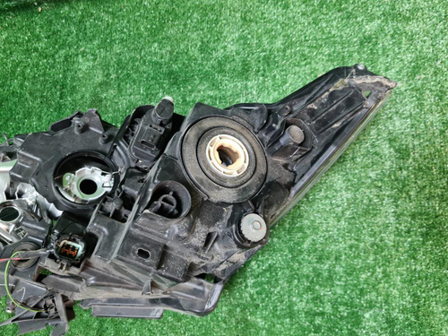 Битая Фара правая Nissan Qashqai J11 (2013-2019) галоген