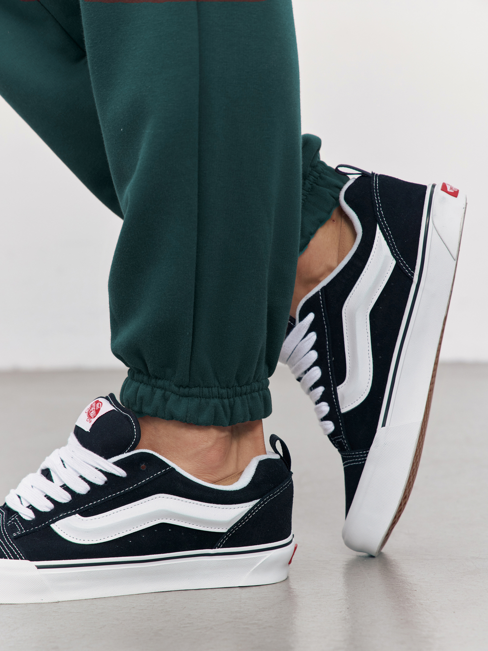 Брюки мусжкие с начесом "jogger fleece" (изумрудный)