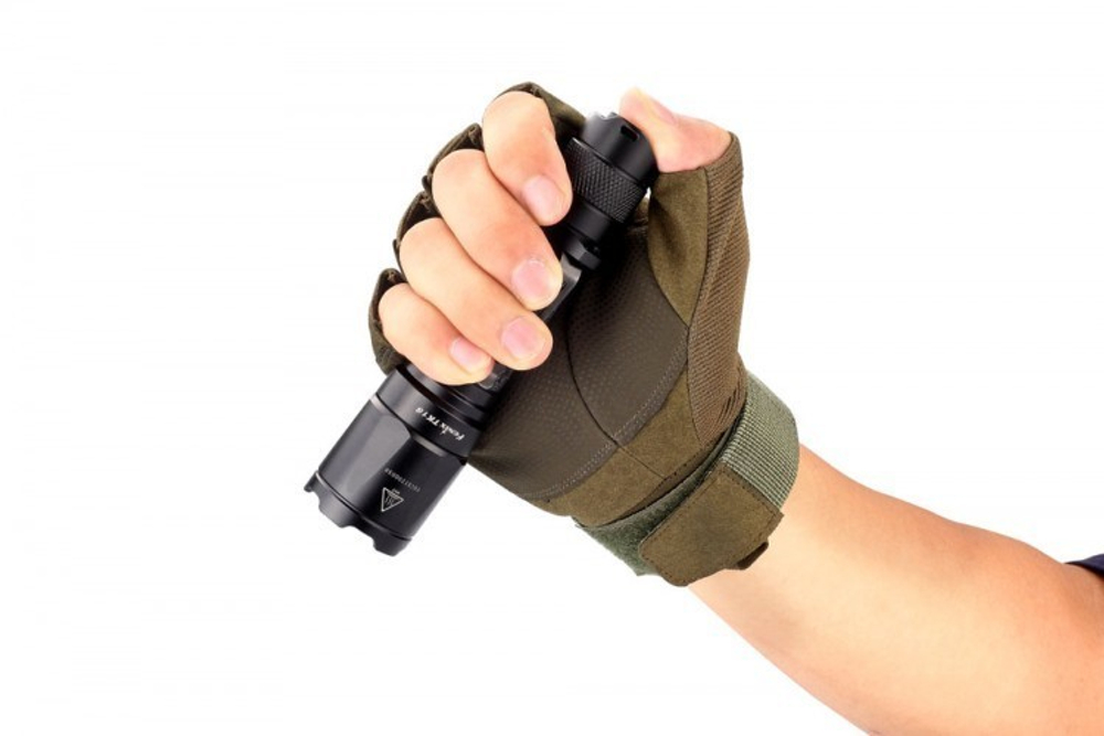 Фонарь светодиодный тактический Fenix TK16 Cree XM-L2 U2, 1000 лм, аккумулятор