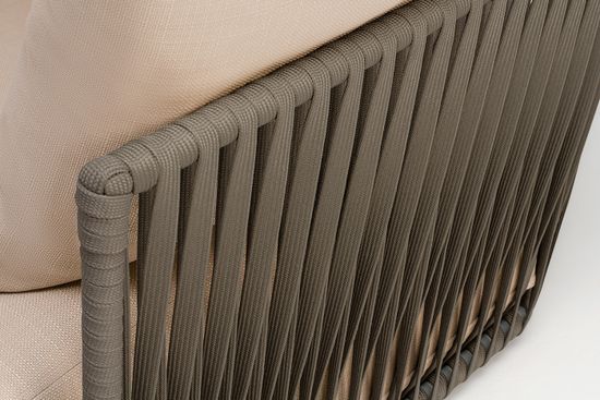 "Форли" кресло плетеное из роупа, каркас алюминий светло-серый (RAL7035) муар, роуп серо-коричневый 23мм, ткань Mossle бежевая