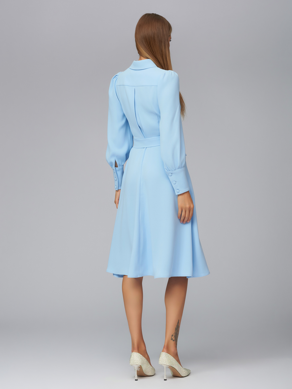 Платье-миди с карманами голубое