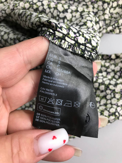 Платье H&M лаконичное и пестрое 44 размер