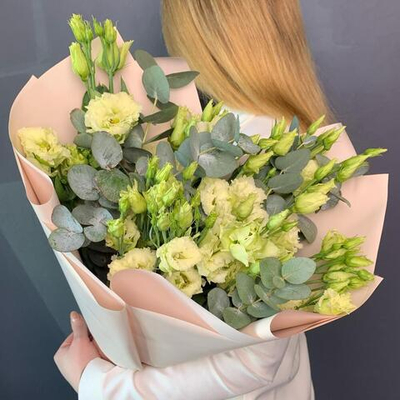 Букет "Шардоне duo" ( фисташковая эустома, эвкалипт)