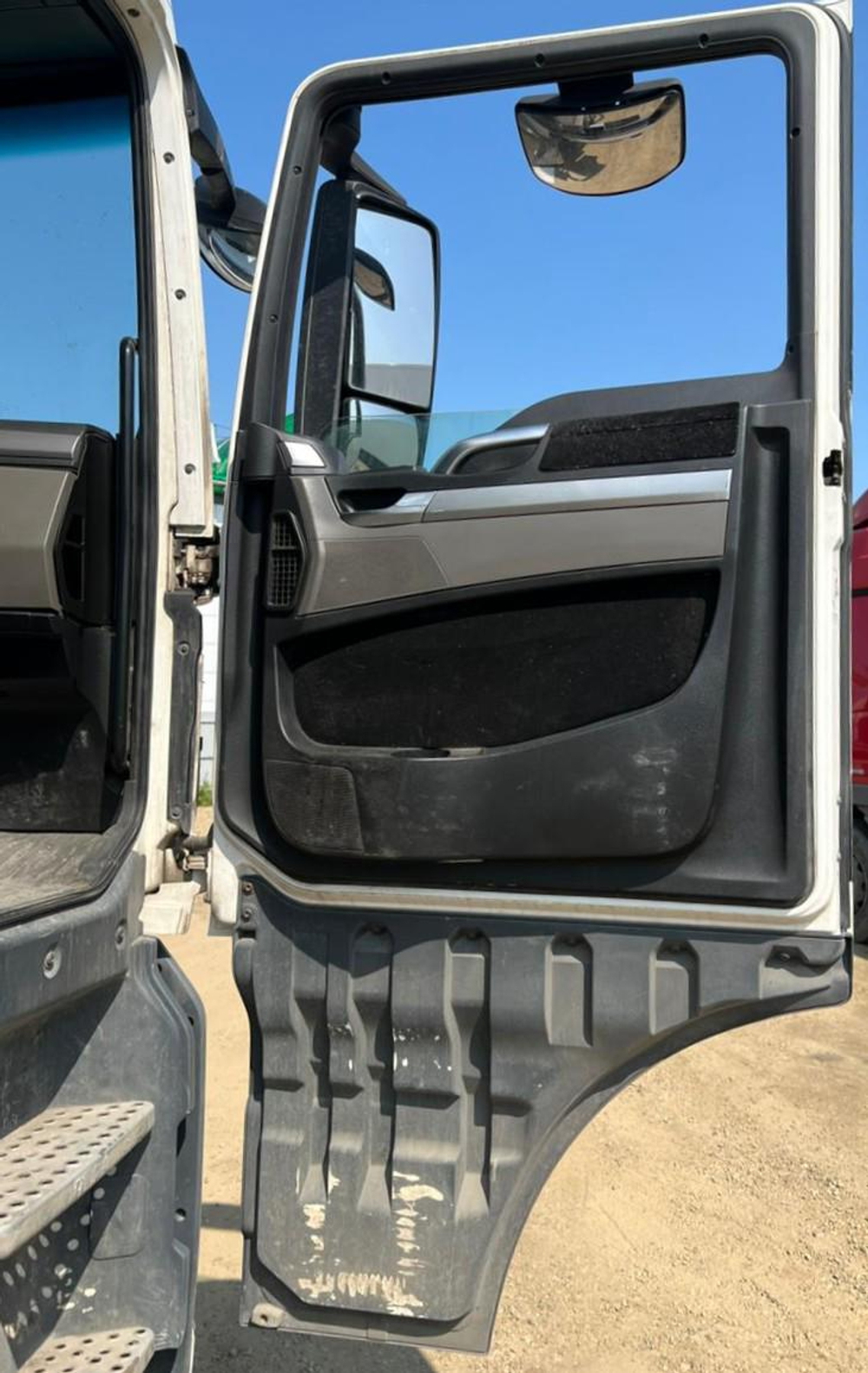 MAN TGX 4x2 Седельный тягач 18.440 4x2 BLS (Дизельный, 10,5 л, 441 л.с., АТ)