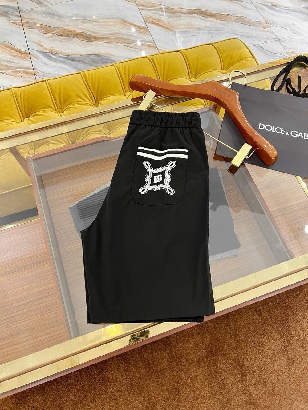 Летний костюм Dolce & Gabbana