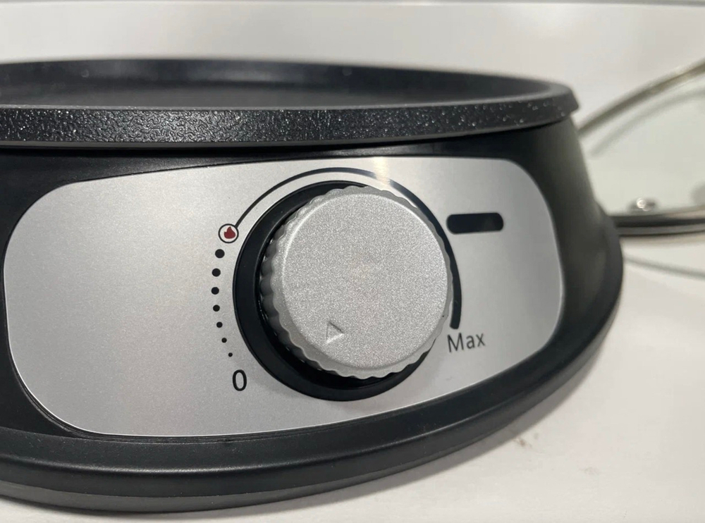 AR-50KD / 24V Электрическая сковорода, 26 см, от сети 24 вольта, с крышкой, черный