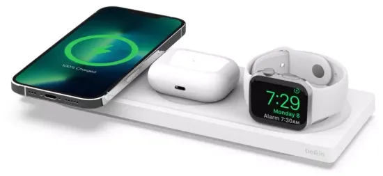 Беспроводная зарядная панель Belkin BoostCharge Pro 3-в-1 с MagSafe, белая