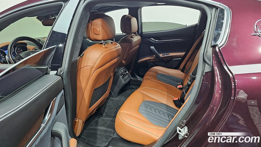 Maserati Ghibli 3.0 GranLusso (12.2020)