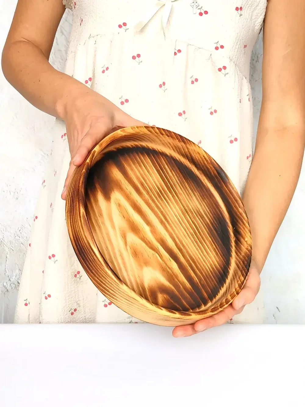 Набор деревянных тарелок из кедра