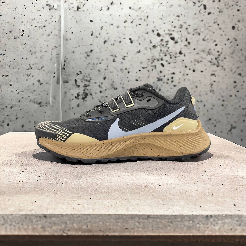 Nike Pegasus Trail 3 • Black Khaki