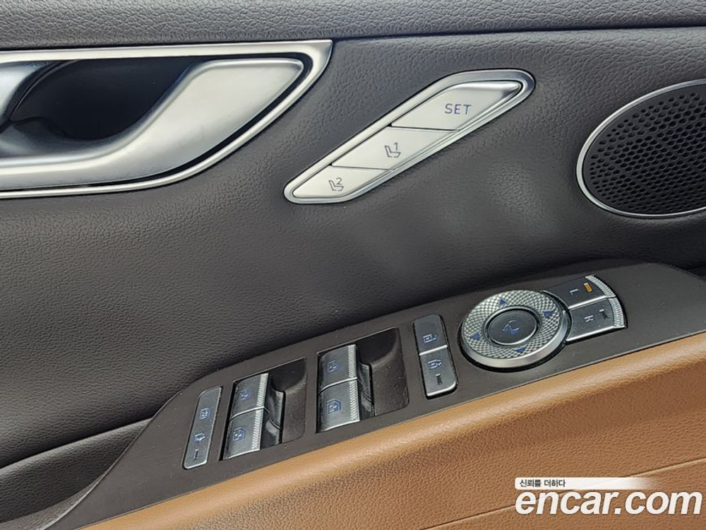 Genesis G80 (RG3) Бензин 2.5 Turbo AWD (08.2020)