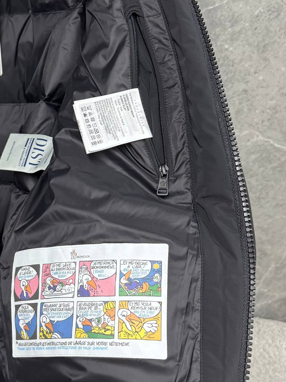 Пуховик Moncler