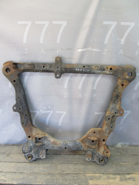 Toyota Camry 50 Подрамник передний Б/У Оригин 5110033072