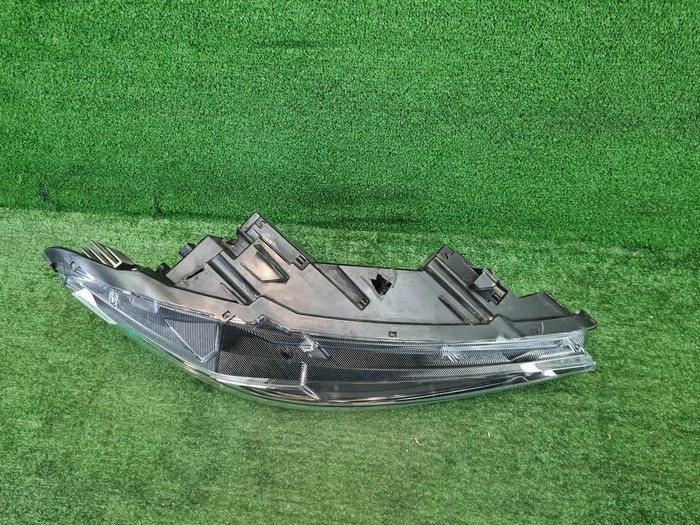 Фара правая Haval F7 (2018-2024) LED