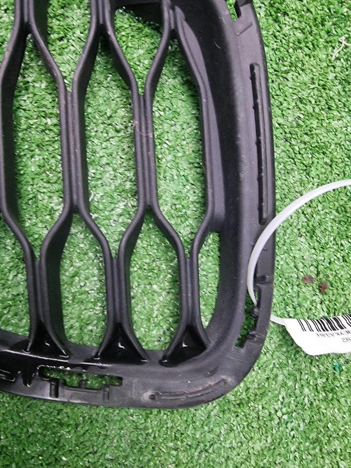 Решетка бампера левая Mini Hatch F56 (13-21) JCW