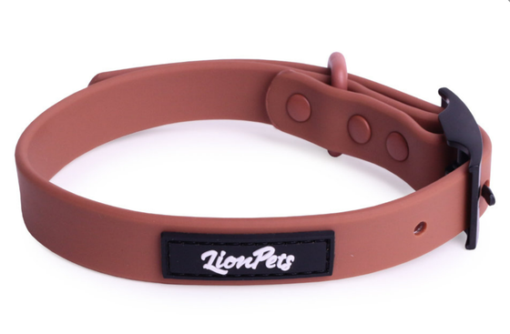 Ошейник из биотана LionPets с классической застежкой коричневый