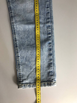 Джинсы C&A лаконичные, маркировка 40, визуально на 46 размер