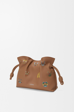 Loewe Мини-клатч Cats Flamenco из телячьей кожи наппа, мокко