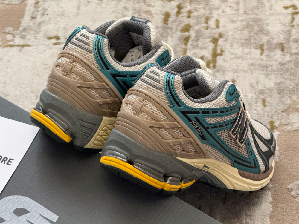 New Balance 1906R New Spruce