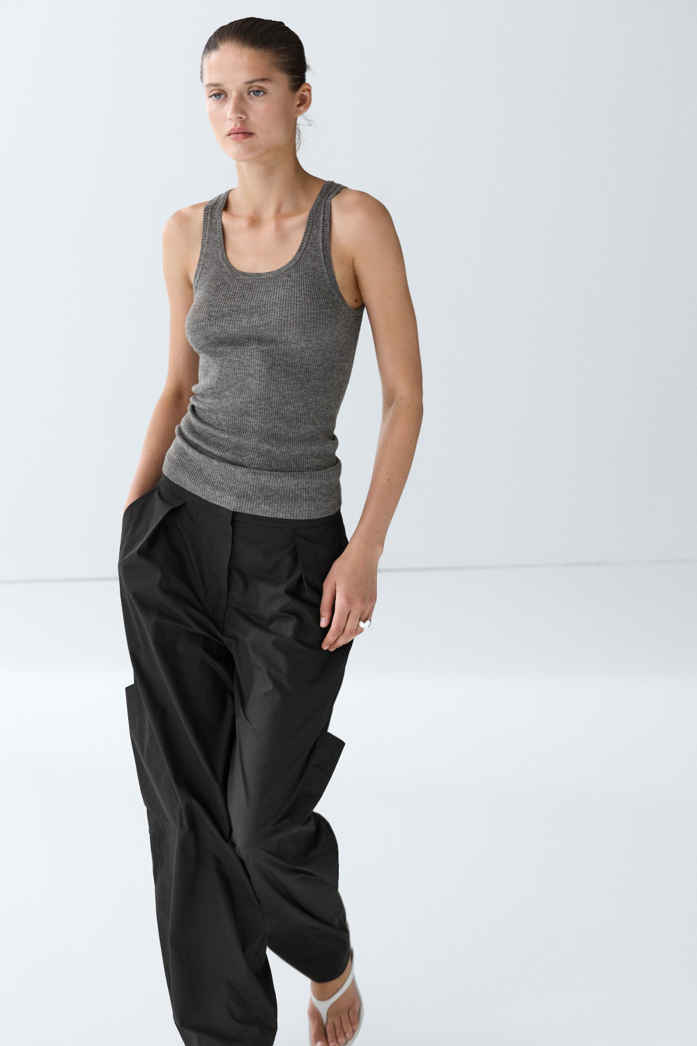 Massimo Dutti Топ из шерсти в рубчик, серый
