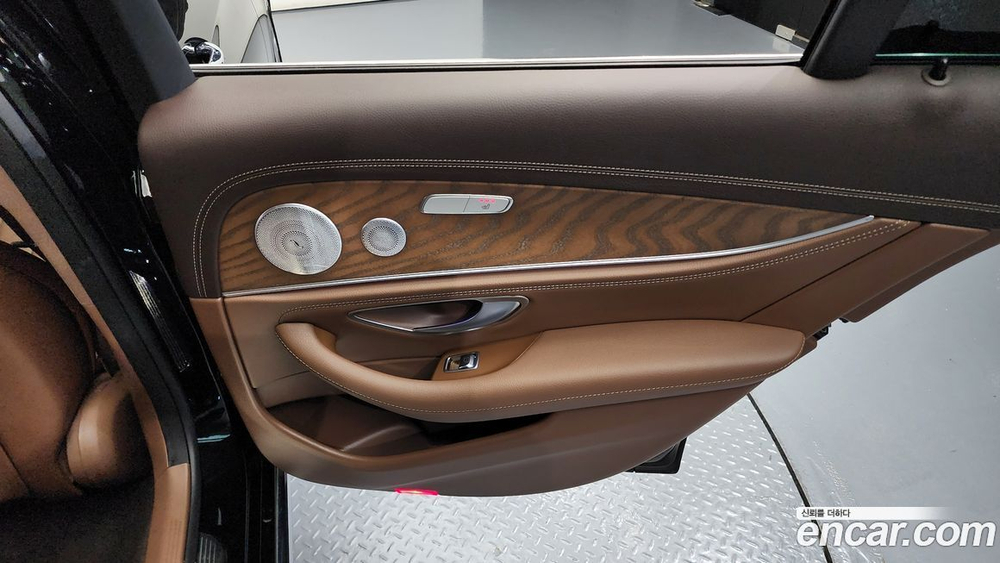 Mercedes-Benz E-Class W213 E300 4MATIC Exclusive (05.2020)