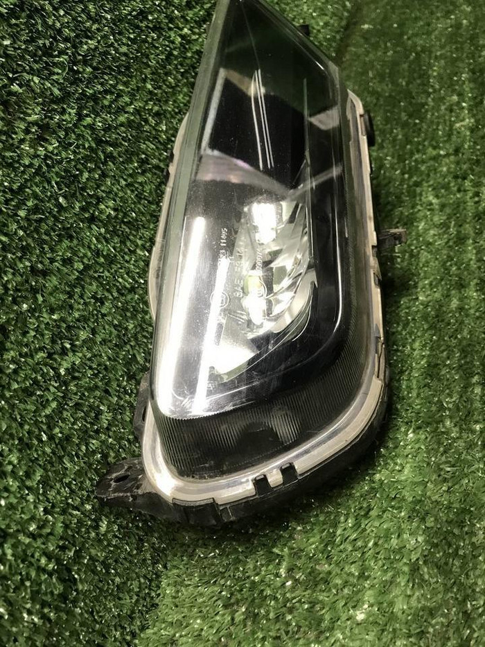 ПТФ правая Volvo XC90 2 (2014-2019) LED