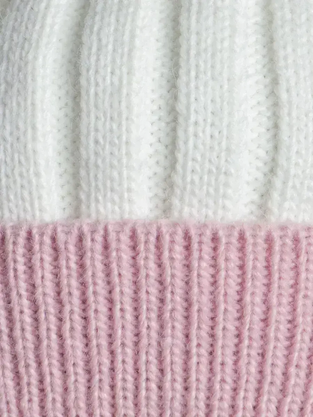 Шапка зимняя для девочки с помпоном и снуд