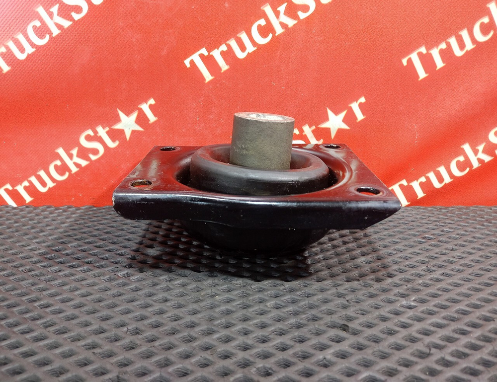 Подушка двигателя передняя 2017 г.