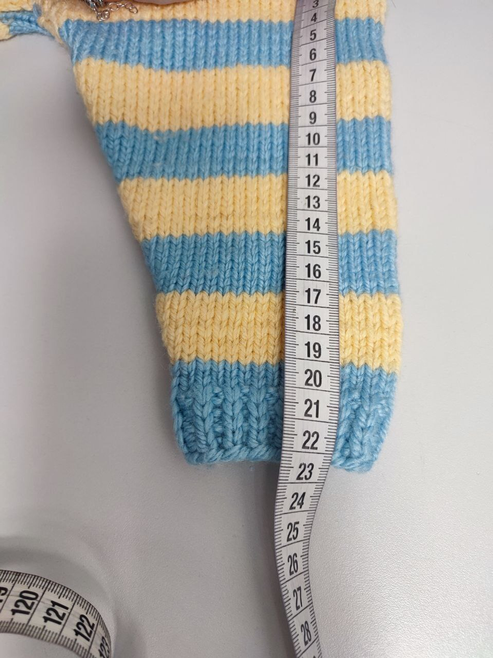 Джемпер модный на 1,5 года