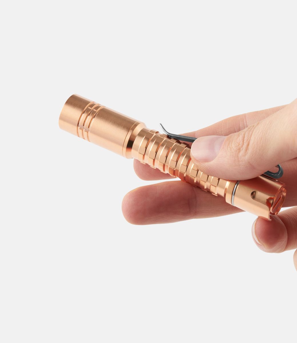 Rey Light Pinapple Mini Copper — фонарик из меди