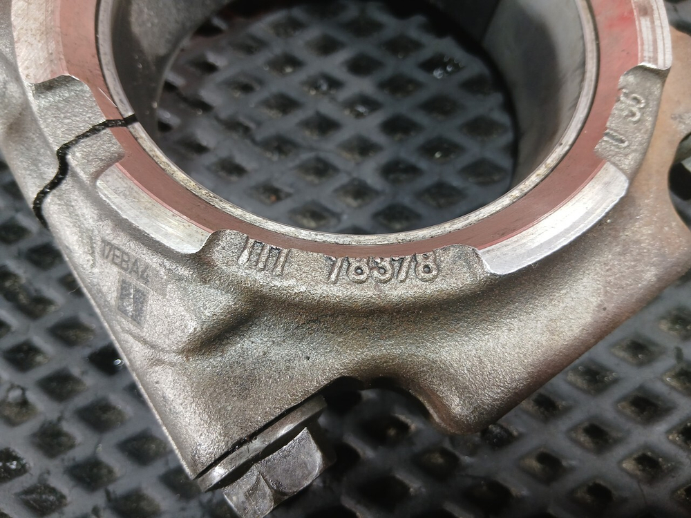 Поршень с шатуном 2020г.