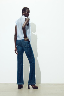 ZARA СТРУЯЩИЙСЯ ТОП С ВОЛАНАМИ, ПАСТЕЛЬНО-СИНИЙ