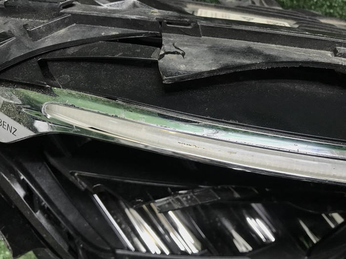 Битая Фара правая Mercedes E W213 (2020-2023) LED