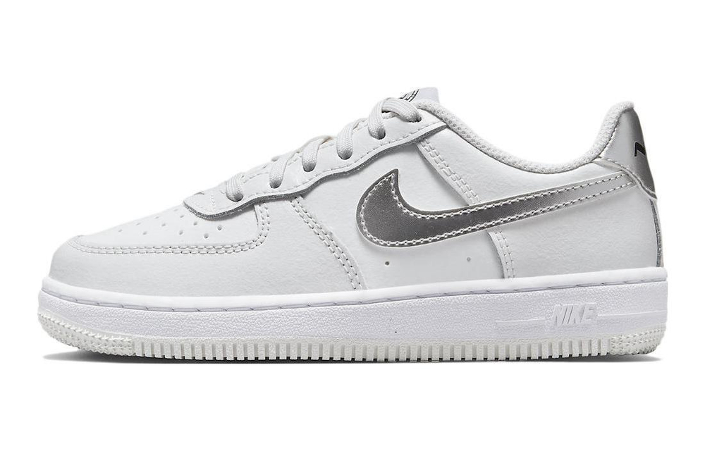 Middle-aged children's Nike Air Force 1 Martian non-slip wear-resistant low-top children's sneakers white