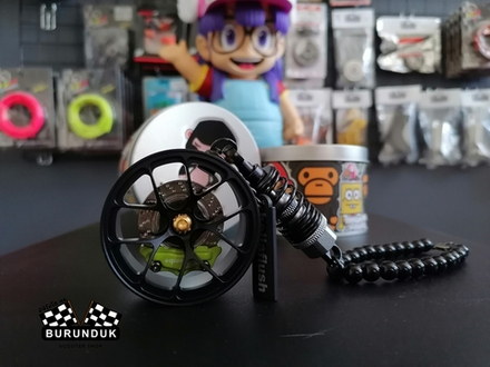 HELLAFLUSH БРЕЛОК *ДИСК ЧЁРНЫЙ / ЗЕЛЁНЫЙ