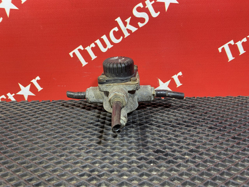 Клапан ускорительный