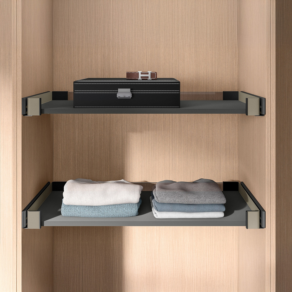 7376879853_001