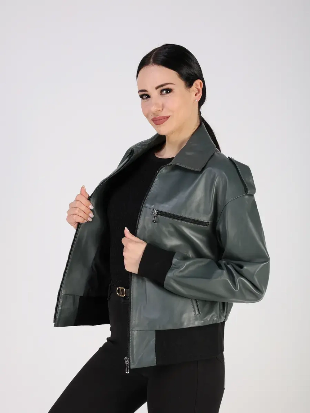 Кожаная куртка демисезонная