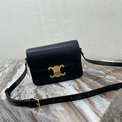 Celine Triomphe 18 cm