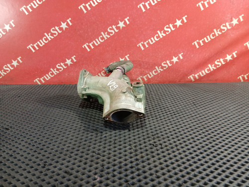 Патрубок системы охлаждения