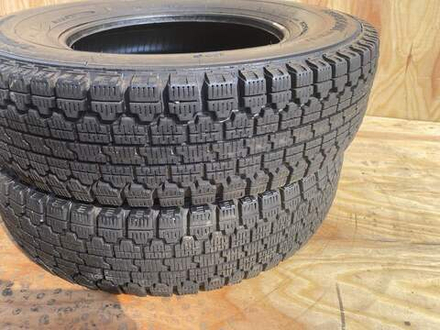 Bridgestone Blizzak VM4 165R13 LT 2шт.